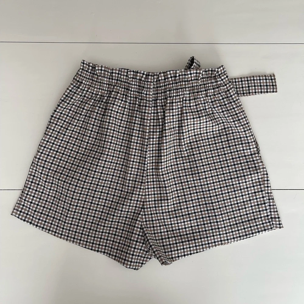 H&M DIVIDED Shorts with Tie Belt